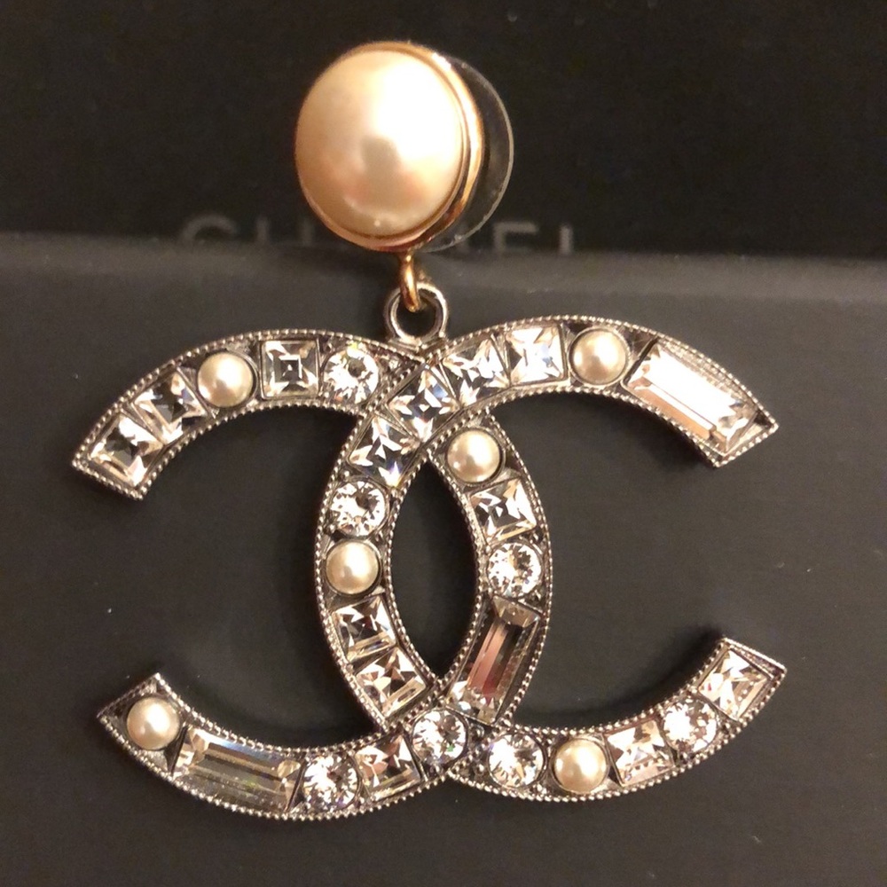 Beautiful Large Chanel earrings